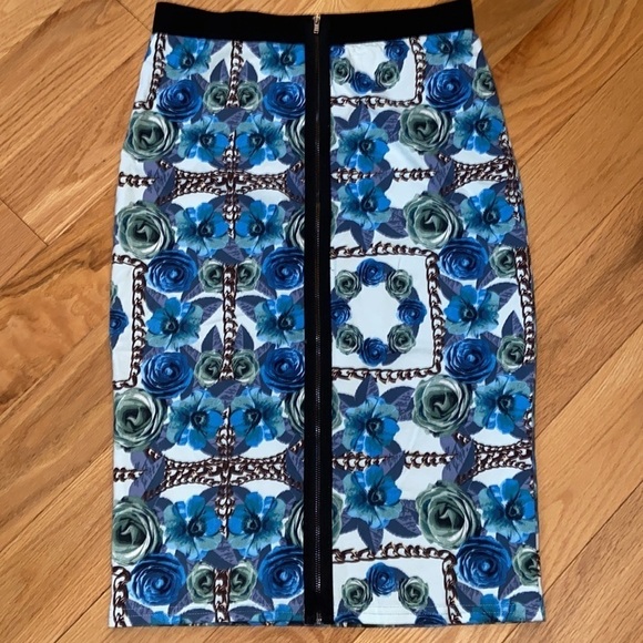 ASOS pencil skirt with full zip back, Lined, size 8, great condition - Picture 3 of 6